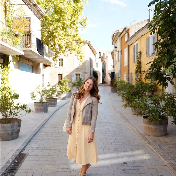 Meet your Posher, Talia - Picture 7 of 8